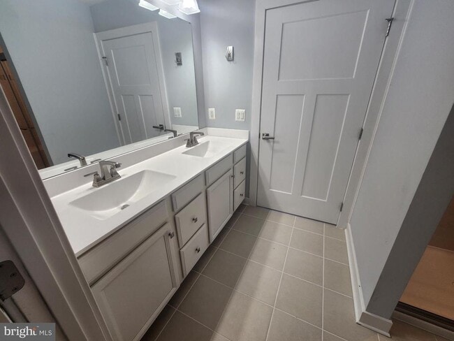 Building Photo - 771 Switchgrass Ct