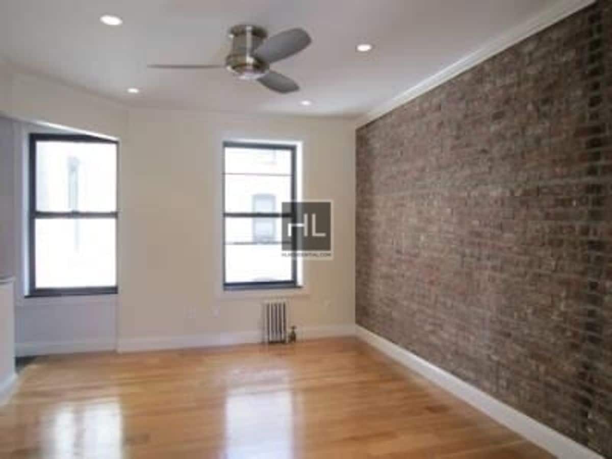 Building Photo - E 100TH ST.