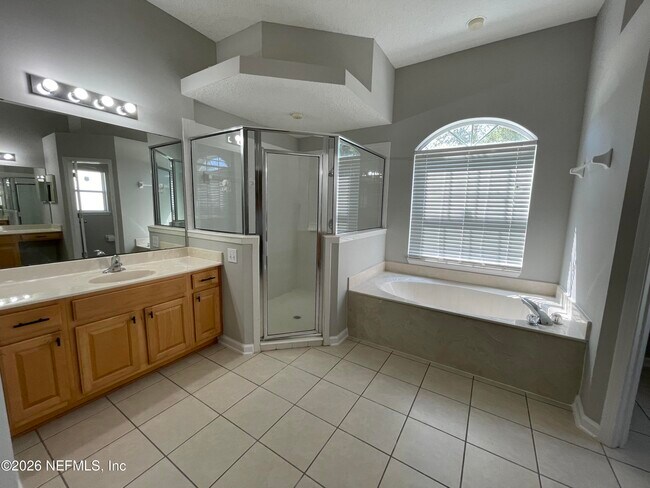 Building Photo - 432 Sparrow Branch Cir