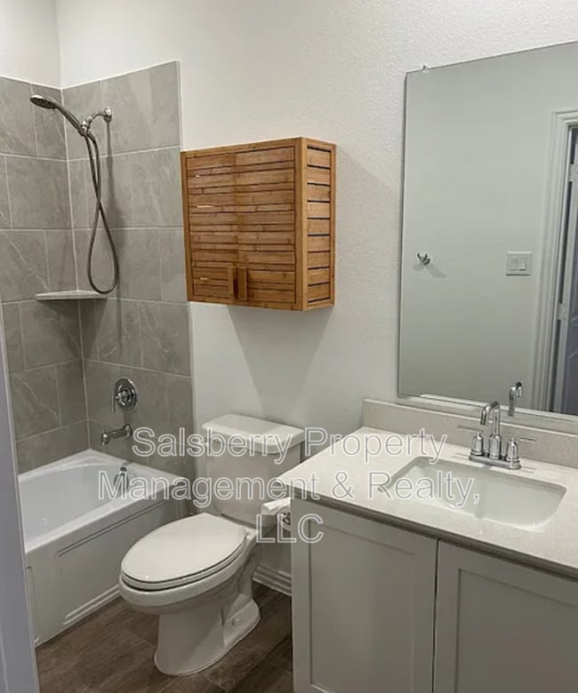 Building Photo - 224 Cherryvale Ln