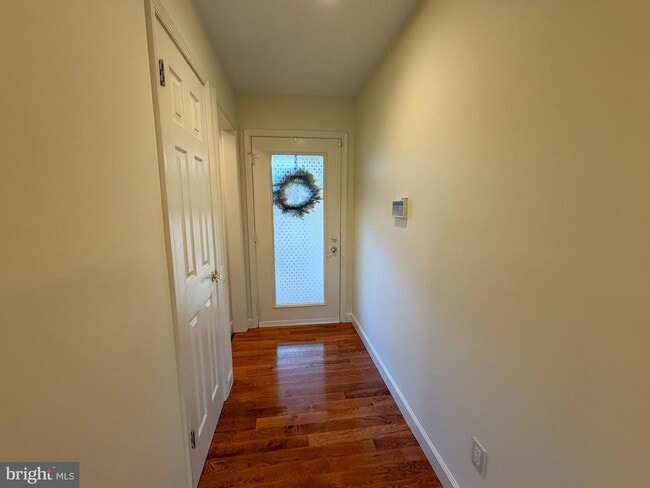 Building Photo - 814 Pritchard Pl