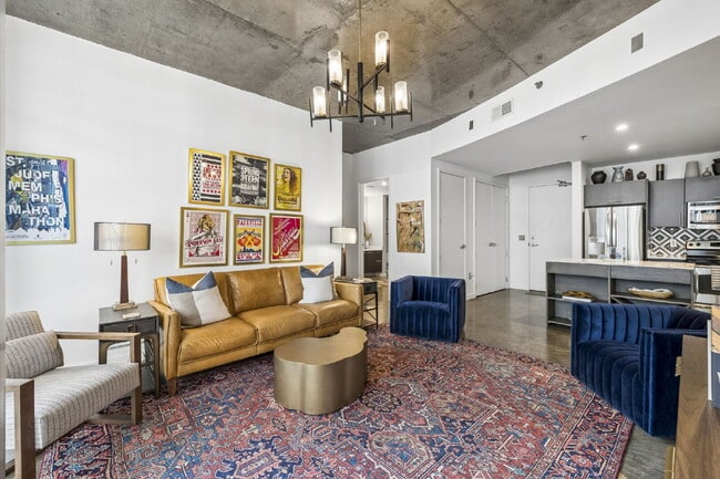 Building Photo - Move-In Ready ICON Condo in The Gulch, Designer Furnished Option, Rare Same-Floor Parking, 2BR wi...