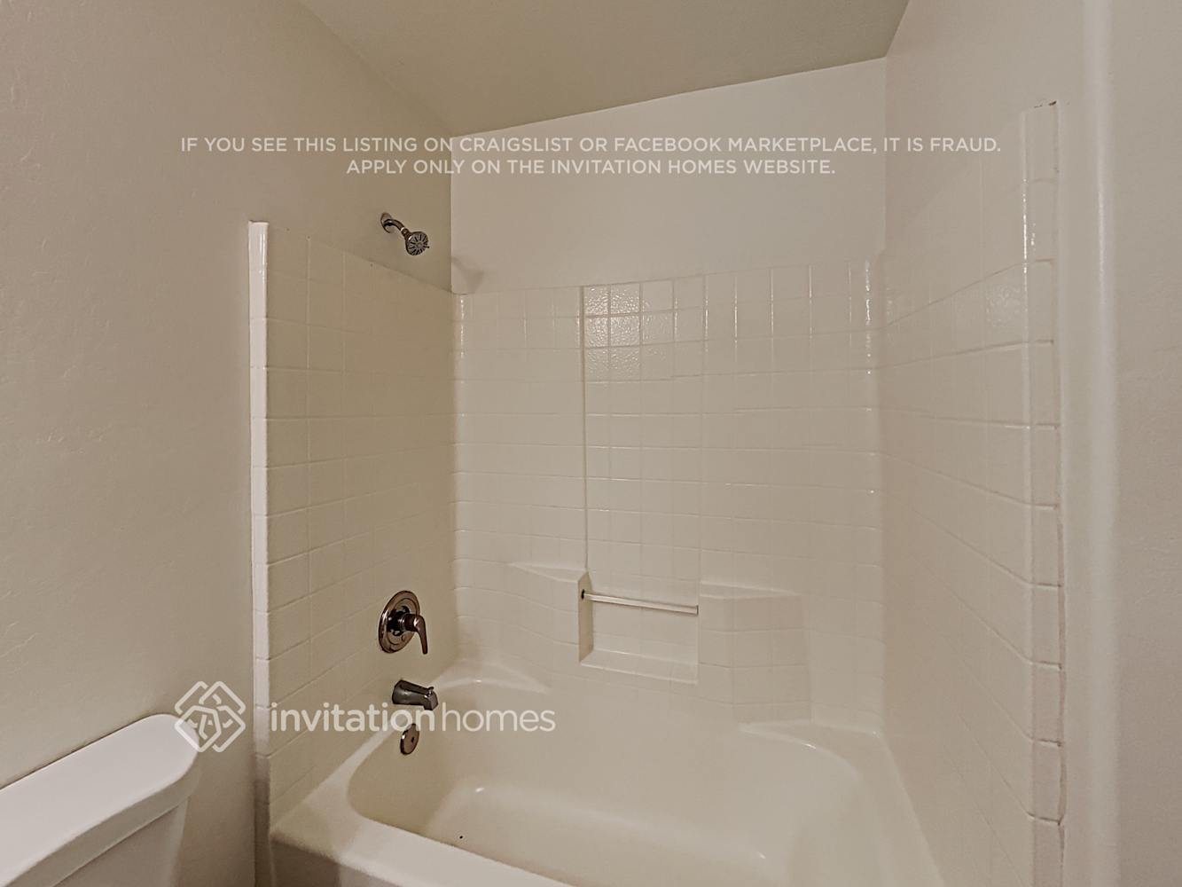 Building Photo - 32634 N Cherry Creek Rd