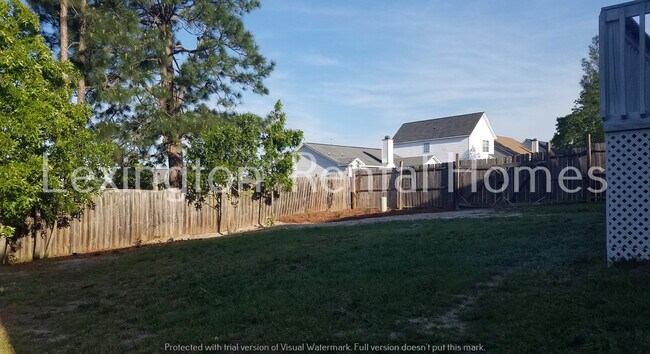 Building Photo - 142 Savannah Hills Dr
