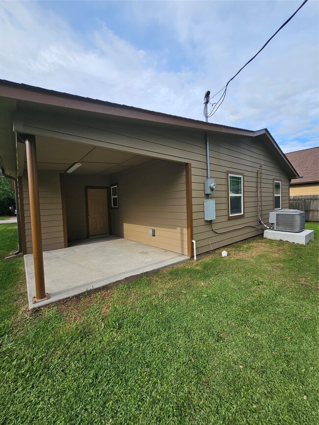 Building Photo - 10230 Pillot St