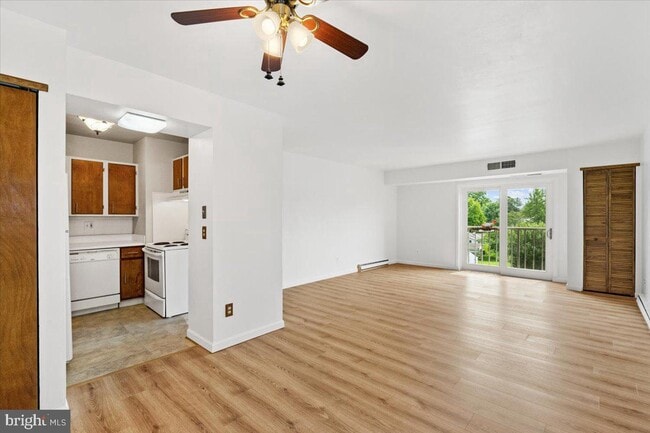 Building Photo - 141 N Fillmore Ave