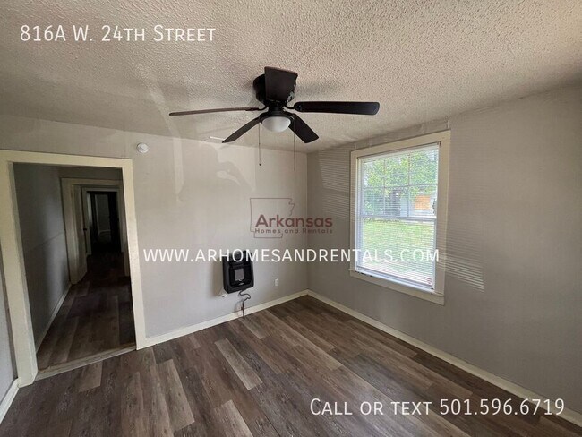 Building Photo - 816A W. 24th Street-