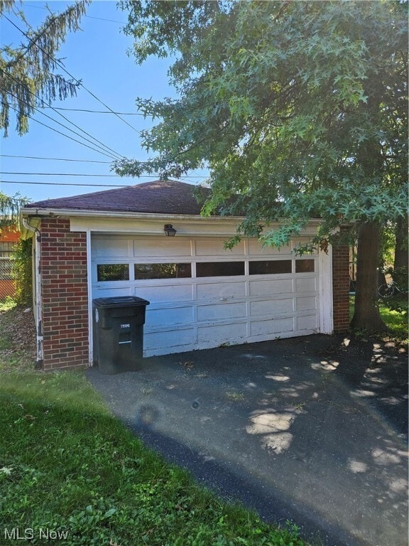 Building Photo - 77 Greencrest Terrace