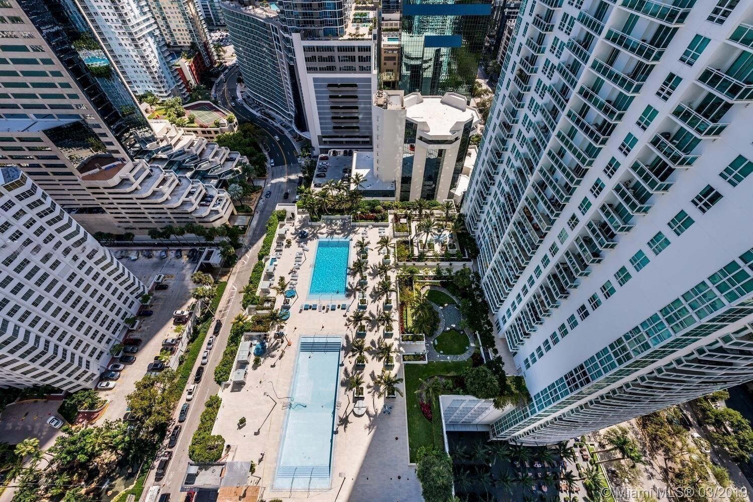 Building Photo - 951 Brickell Ave