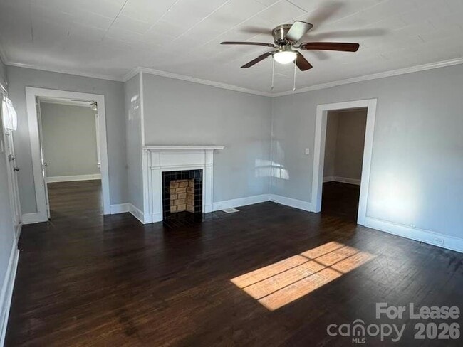 Building Photo - 70 Crowell Dr NW