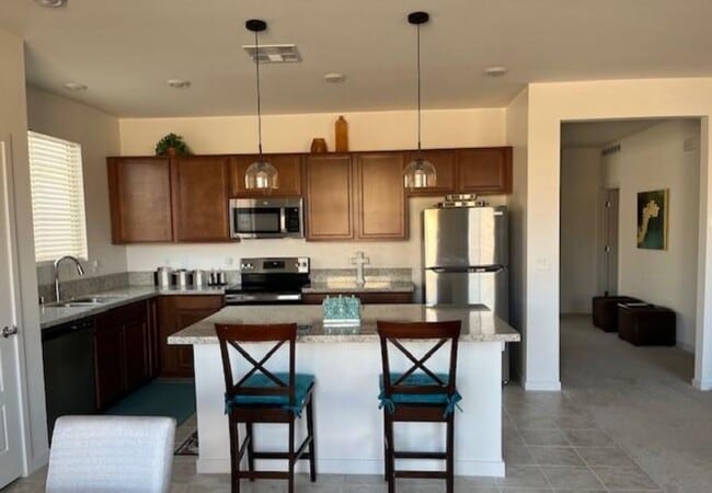 Building Photo - Beautiful one-story home in the golf course community of Mountain Falls