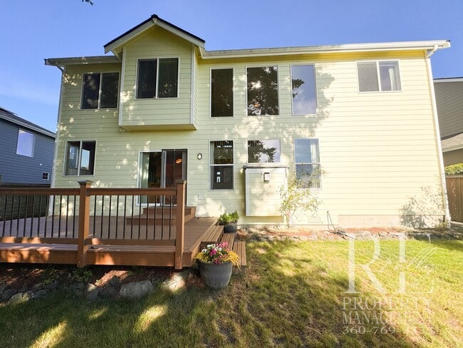 Building Photo - 18128 Mt Walker Dr NE