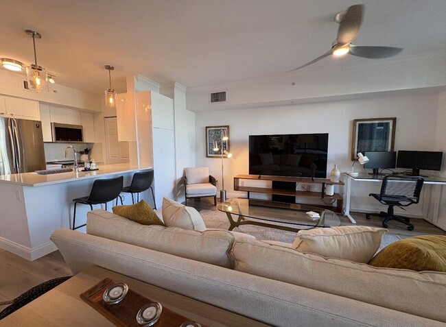 Building Photo - 600 S Dixie Hwy