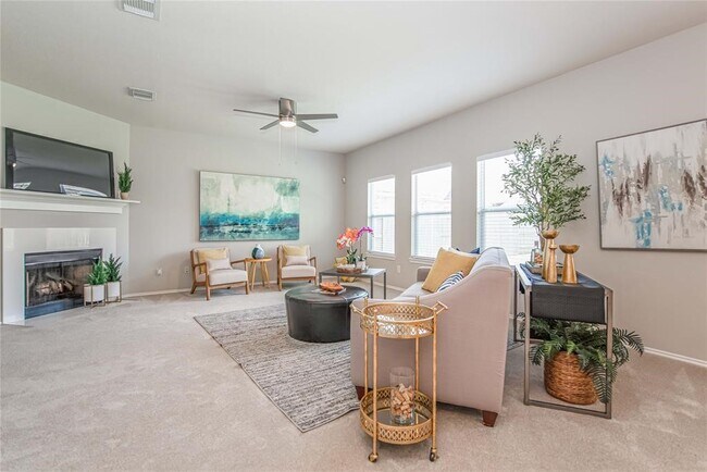 Building Photo - 30111 Luna Lakes Dr