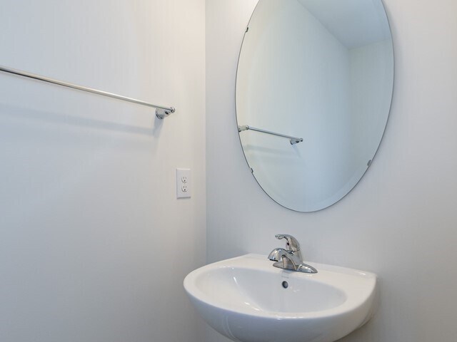 Building Photo - 3938 Weavers Pond Dr