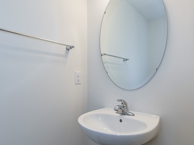 Building Photo - 3954 Weavers Pond Dr