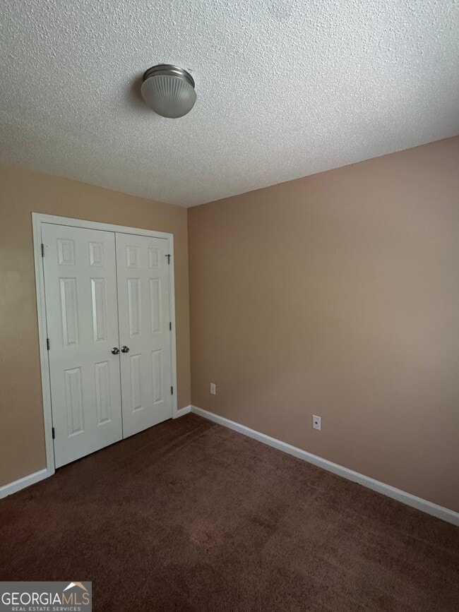 Building Photo - 4861 W Park Cir