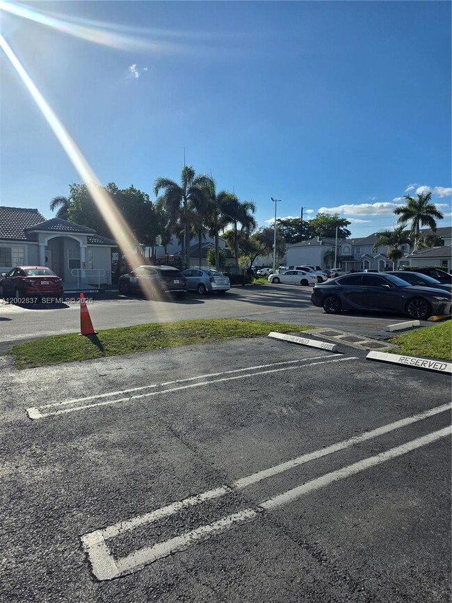 Building Photo - 14055 SW 120th Ct