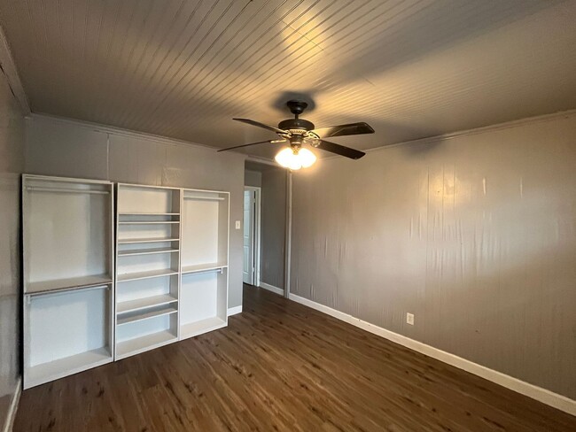 Building Photo - Calallen School District!!