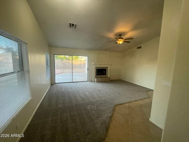 Building Photo - 1122 E Butler Dr