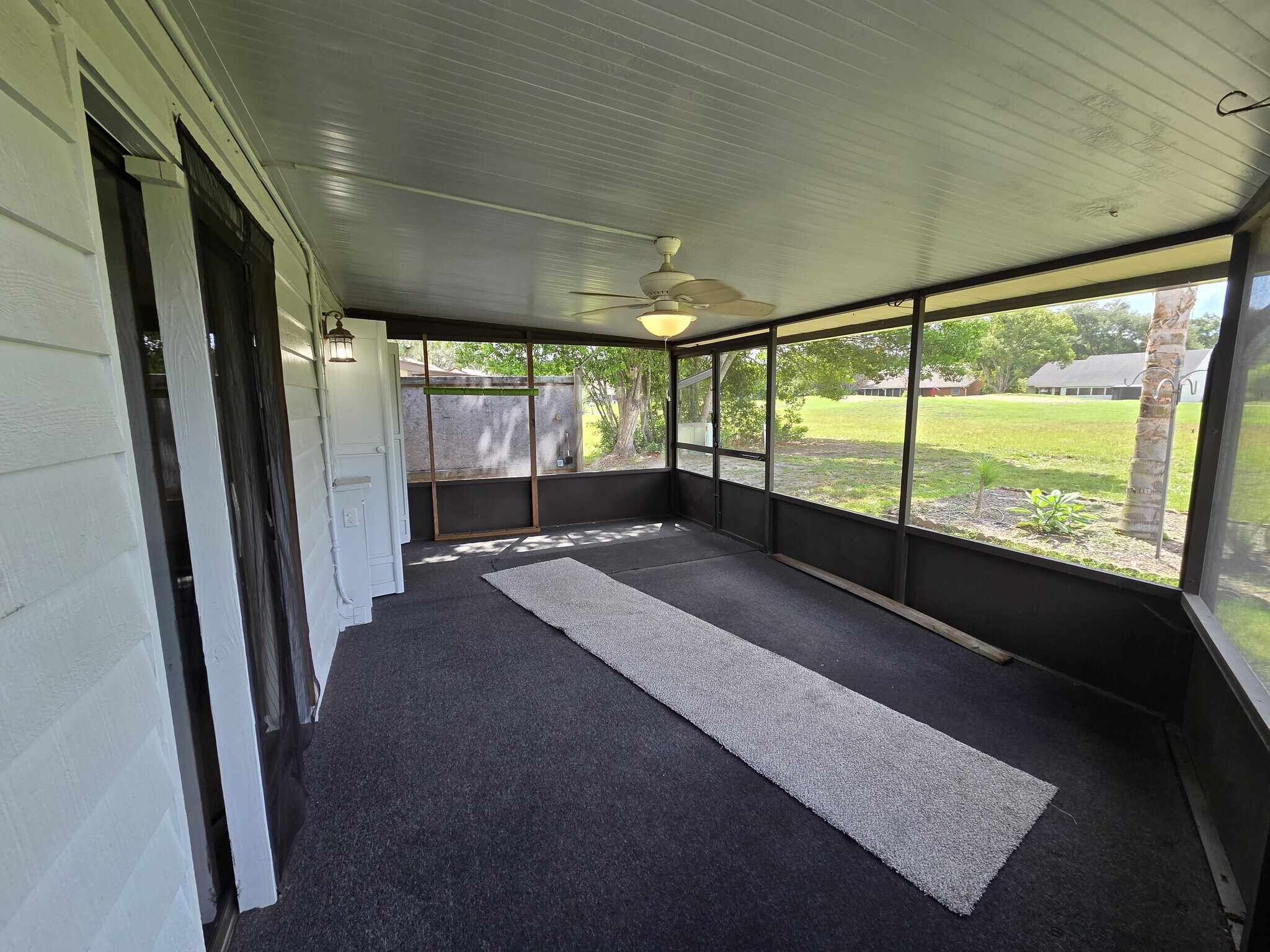Screened Lanai - 35086 Whispering Oaks Blvd