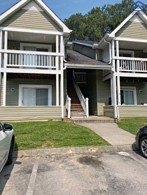 Building Photo - 430 Oriole Dr