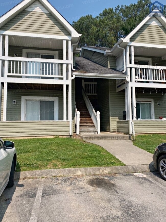 Building Photo - 430 Oriole Dr