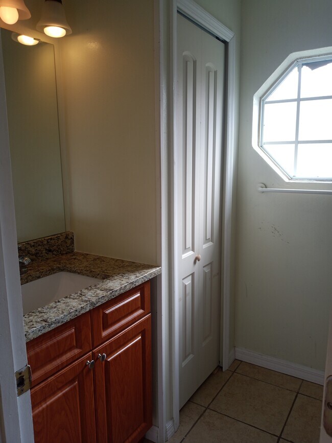 Building Photo - 1146 Orne Ct