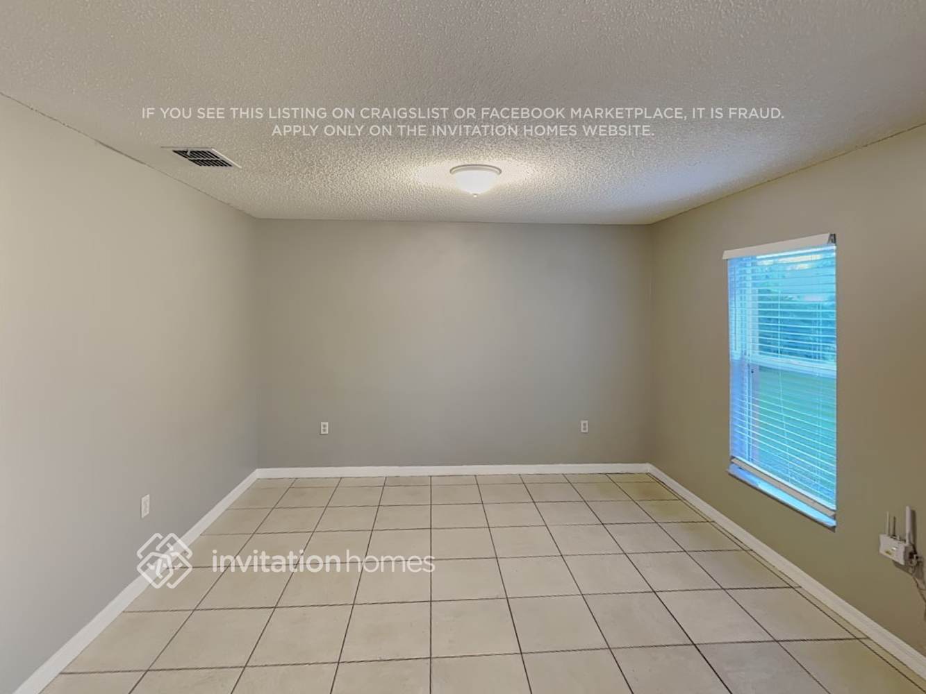 Building Photo - 2073 Hillview Cir