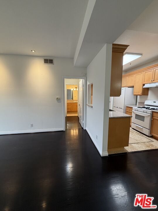 Building Photo - 87 S Allen Ave