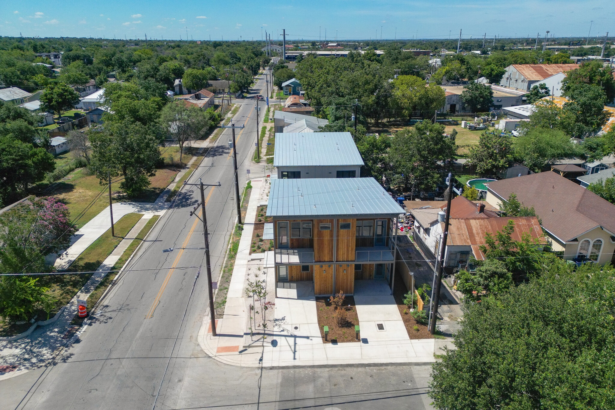 Building Photo - 626 Delaware St