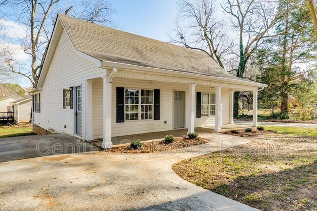 Building Photo - 7 Mosley Ln
