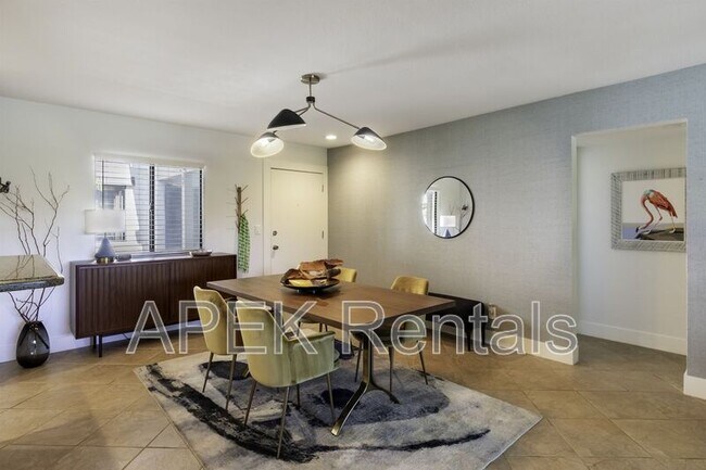 Building Photo - 1050 Ramon Rd