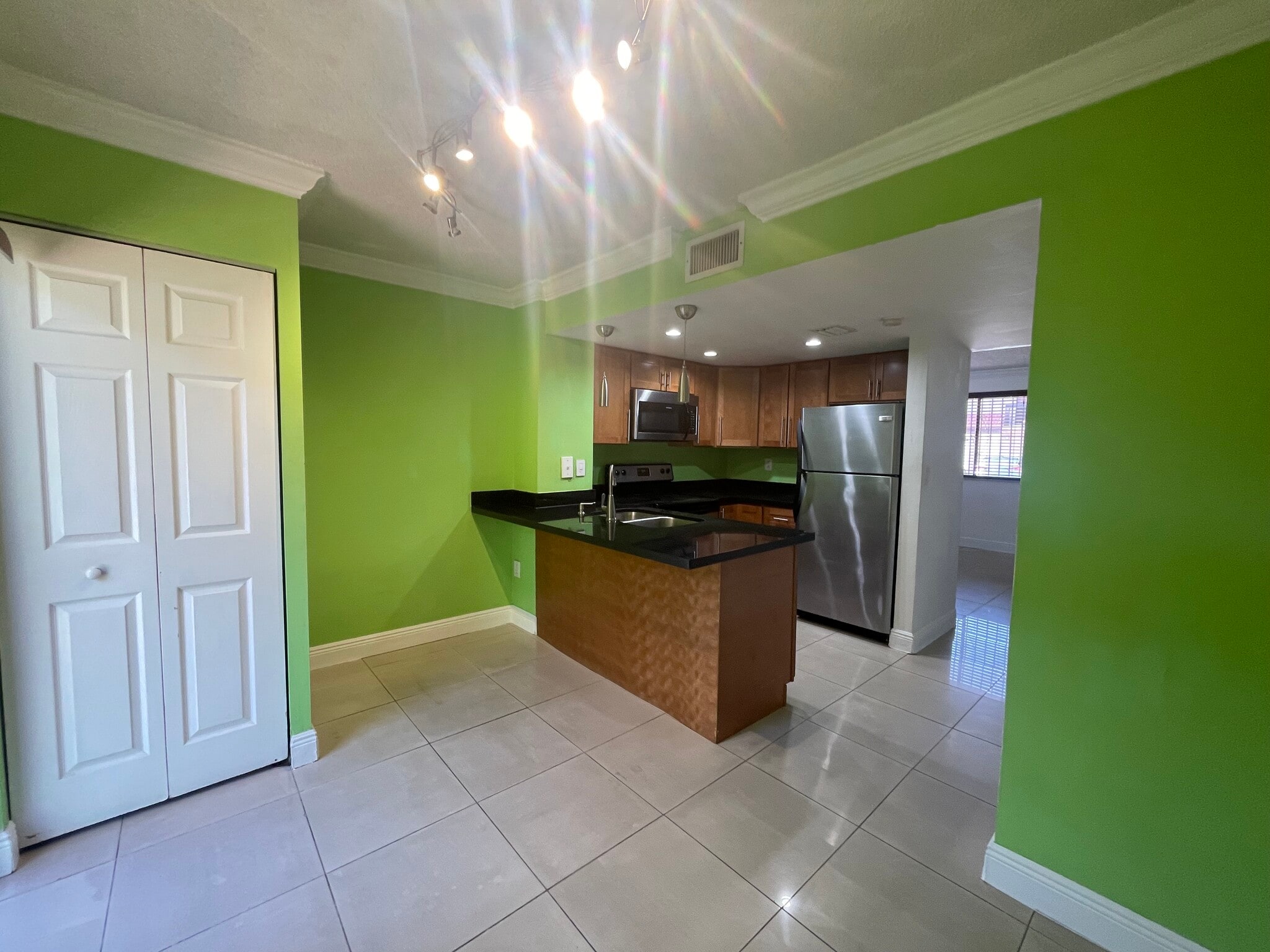 Building Photo - 1811 SW 107th Ave