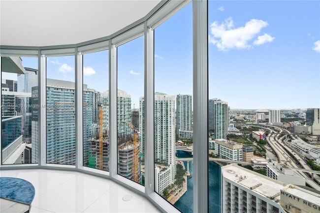 Building Photo - 200 Biscayne Blvd Way