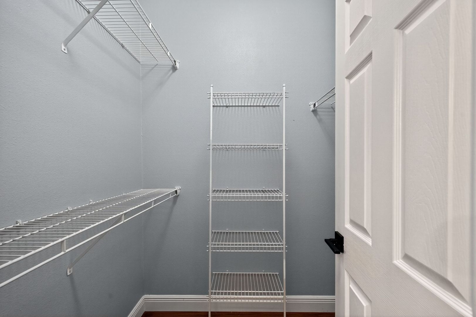 Building Photo - 6153 Everlasting Pl