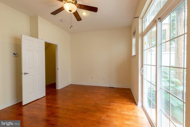 Building Photo - 1017 Dorrance St