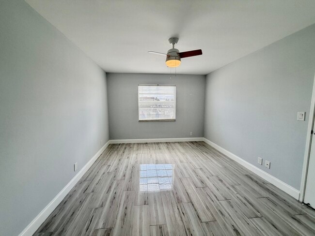 Building Photo - 312 Northlake Dr