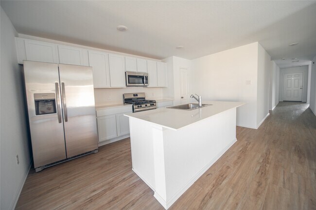 Building Photo - 9530 Brookside Point Dr