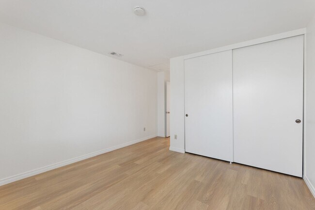 Building Photo - 16924 Caminito Santico