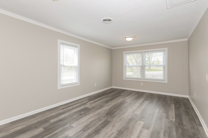 Building Photo - 1176 Highview Dr
