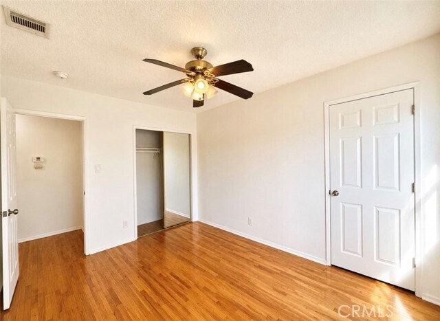 Building Photo - 1372 W 36th St