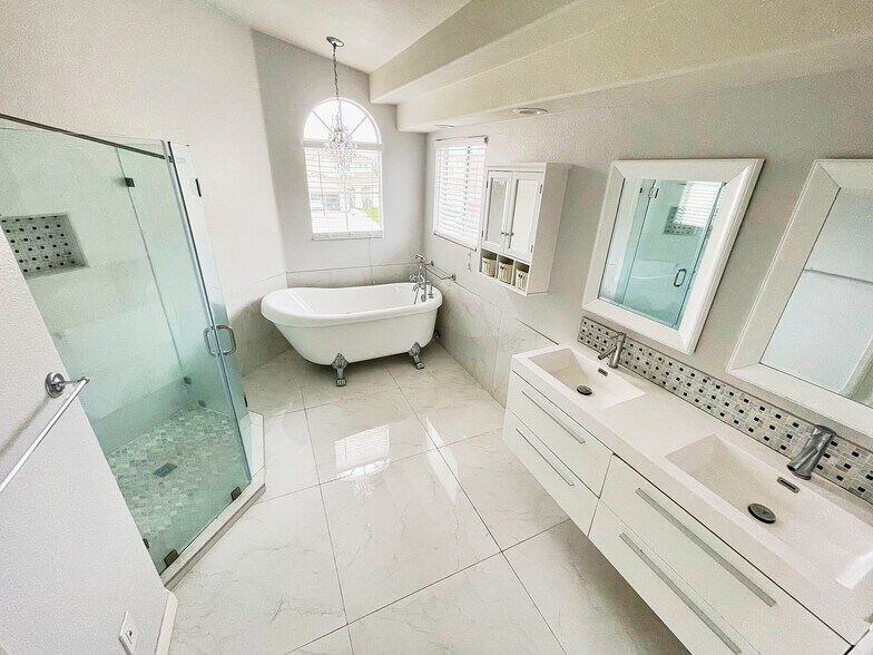 Building Photo - 951 Norella St