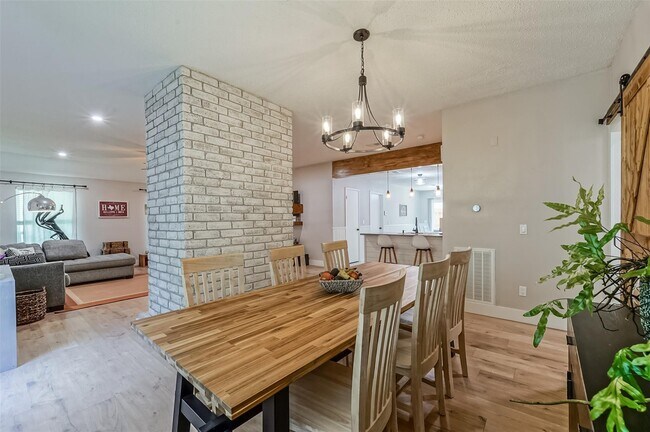 Building Photo - 3704 Ginger Ln