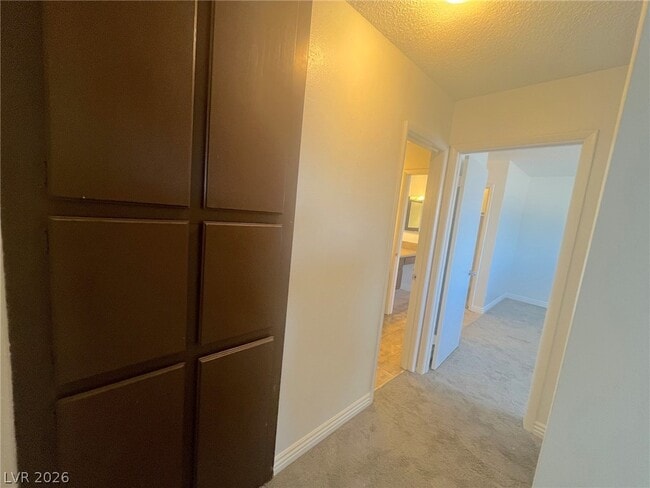 Building Photo - 6007 Bromley Ave