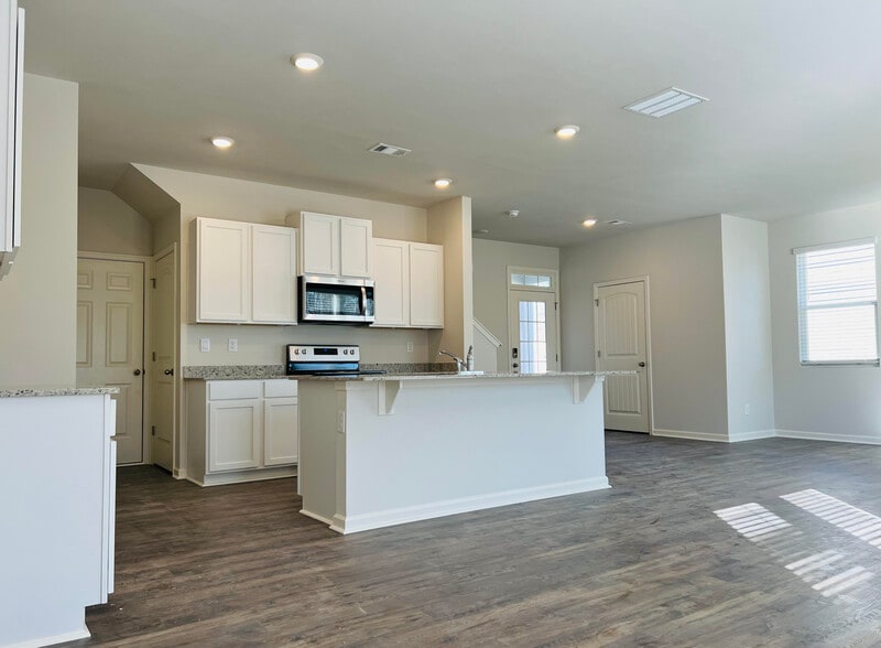 Building Photo - 146 Shadwood Pl