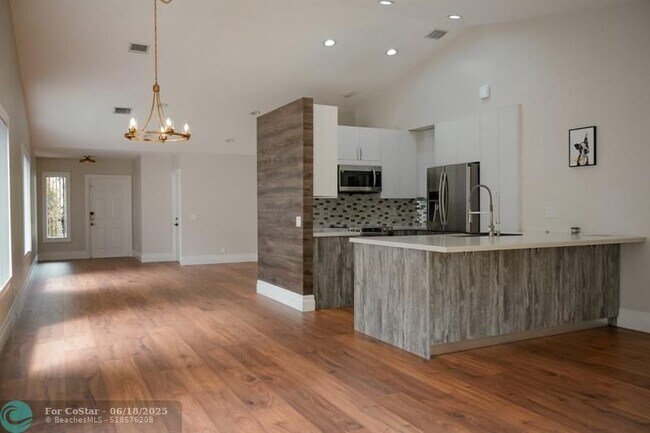 Building Photo - 1261 Majesty Terrace