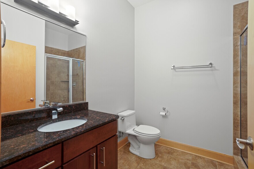 2nd Bathroom - 1111 N Marshall St