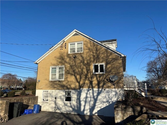 Building Photo - 6450 Sullivan Trail