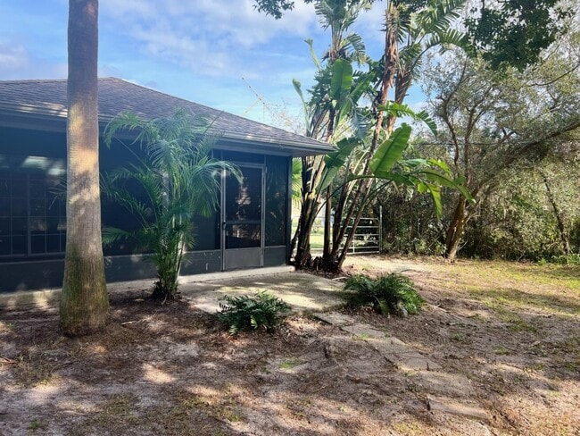 Building Photo - Beautiful 3 Bed/2 Bath Single Family Home In Deltona!!